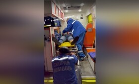В Коврове спасатели помогли достать пострадавшего в ДТП мужчину 