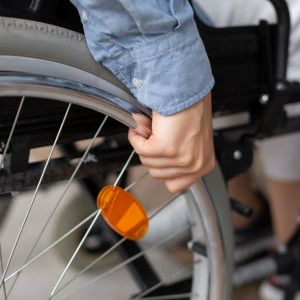 Под Владимиром инвалид с ребенком оказалась в заточении из-за отсутствующего лифта 