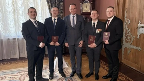 Ветераны СВО из Владимирской области получили дипломы МГИМО