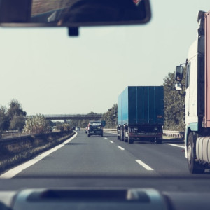 Участвующих в СВО добровольцев могут освободить от внесения денег за проезд по платникам