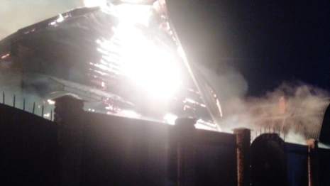 Мощный пожар под Петушками начался из-за неисправного дымохода