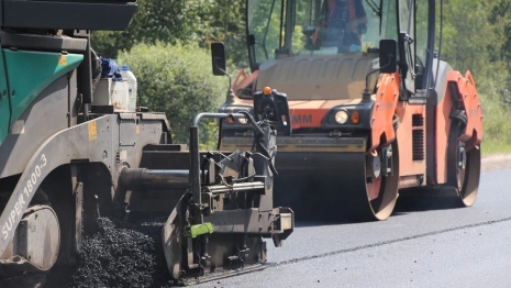 Во Владимирской области ямы на трассе М-7 Волга залатают перед зимой