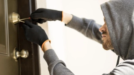 В Киржачском районе вор-рецидивист обокрал 73 частных дома