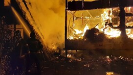 Мощный пожар уничтожил 2 дома во Владимирской области