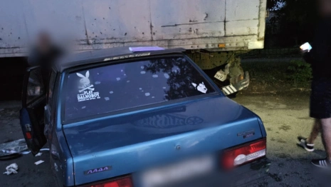 Во Владимире влетевший в фуру водитель ВАЗ был пьян