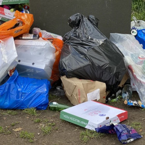 Во Владимирской области поселок утонул в строительном мусоре