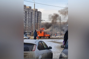 Во Владимире у парка Дружба загорелся автомобиль