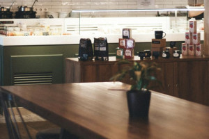 Россияне оставляли больше чаевых на новогодних праздниках