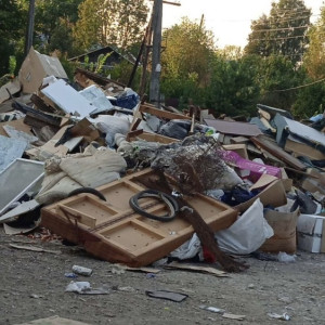 В Собинском районе обнаружили свалку на 120 тонн мусора