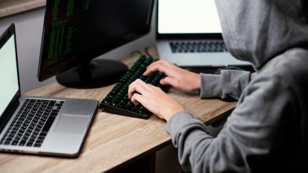 Эксперты банка рассказали о цифровых сервисах, которые помогают защитить деньги от мошенников