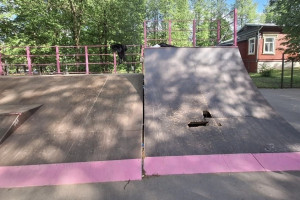В Кольчугино прокуратура обеспокоилась разваливающейся скейт-площадкой
