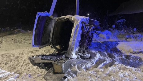 В Вязниковском районе иномарка влетела в опору ЛЭП