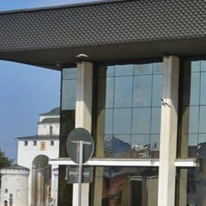 Остекление владимирского драмтеатра оказалось под угрозой срыва из-за поставок окон в ЛДНР