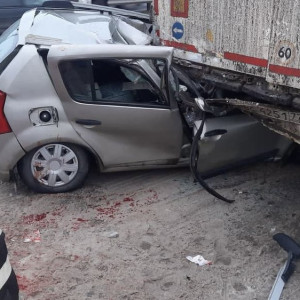 На трассе М-7 пол Петушками иномарка влетела в фуру: погибла пассажирка