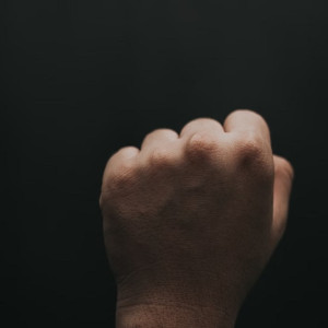 Житель Владимирской области ударил приятельницу после ее предложения выпить вместе