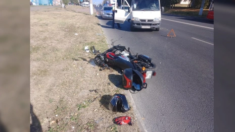 Во Владимире микроавтобус сбил 60-летнего байкера