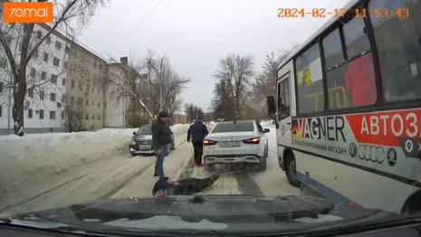 Прокуратура взяла на контроль историю с избиением водителя автобуса в Коврове