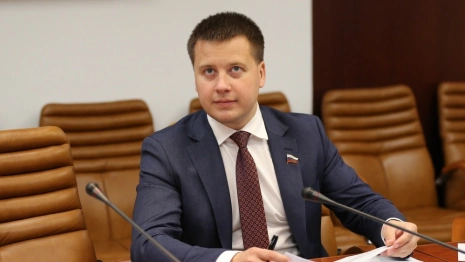 Прославившийся фейком про смерть Жириновского владимирский сенатор лишится мандата