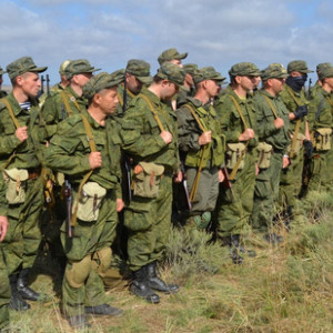 Прокуратура разобралась в скандале с запретом на выезд мужчин из Радужного