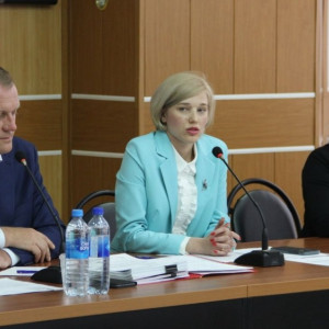 В Александрове скандального активиста вышвырнули с заседания при назначении главы района