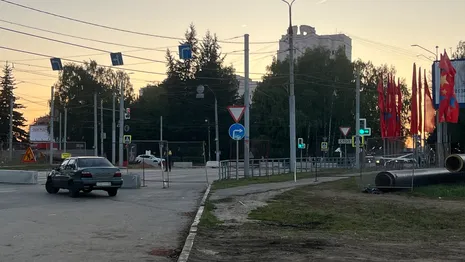 Владимир встал в пробке из-за перекрытия поворота на улицу Мира