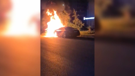 Во Владимире сгорел дорогой Mercedes