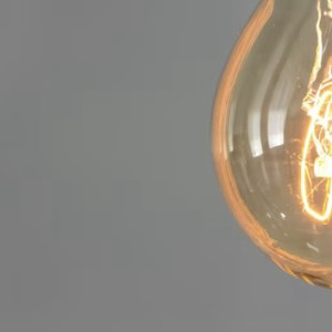 В Лакинске у жительницы коммуналки отключили свет за долги соседа