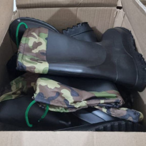 Владимирским мобилизованным привезли 2,5 тыс. резиновых сапог