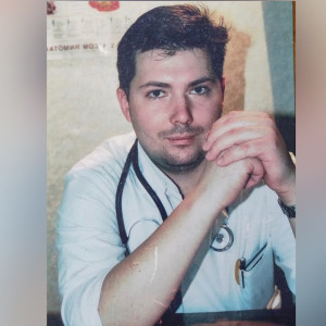 Во Владимире прощаются с погибшим в СВО врачом-неврологом