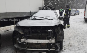 На М-7 в Ковровском районе водитель оказался зажат в машине после ДТП с фурой
