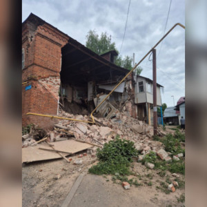 В центре Владимира рухнула стена дома