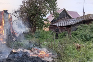 Во Владимирской области из-за старого холодильника сгорел жилой дом и две дачи