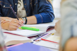 Жительница Гороховецкого района набрала кредитов на имя 6 знакомых ради перевода аферистам