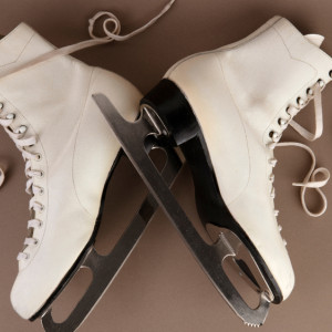 В парках и дворах. Где во Владимире покататься на коньках и сколько это стоит