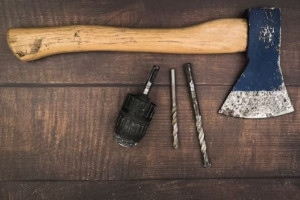 В Гусь-Хрустальном парень и девушка избили топором и ограбили бабушку