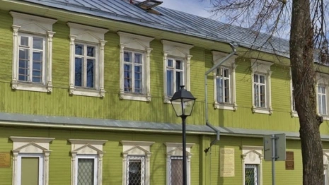 Родителям учащихся православной гимназии в Суздале предложили 3 школы для «переезда»