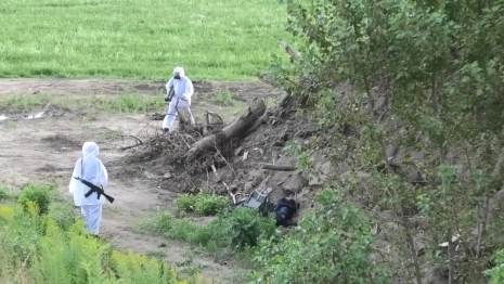 Люди в белых костюмах и с оружием напугали жителей Мурома