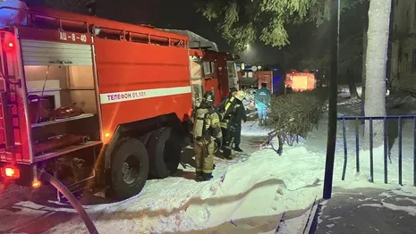 На пожаре во владимирском поселке эвакуировали 65 взрослых и 20 детей