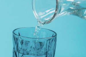 Жителей села Коверино в Камешковском районе вынудили пить грязную воду