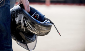 Житель Киржача избил мотоциклиста палкой и его же шлемом