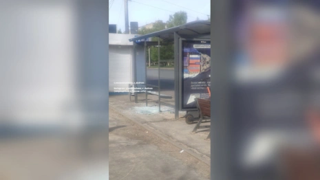 Во Владимире на улице Комиссарова разнесли остановку
