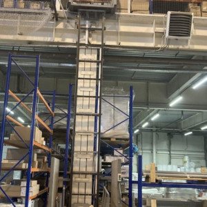 Сотрудница завода во Владимире разбилась при падении с высоты 5 метров