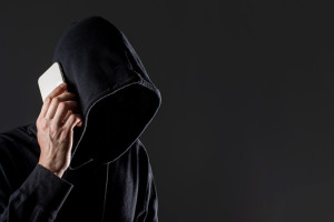 Ожидавшую доставку телевизора жительницу Владимира развели мошенники