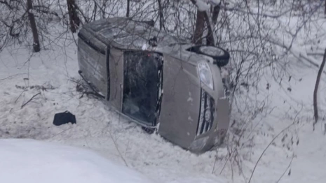 Во Владимирской области легковушка с 4-летним ребенком внутри улетела в кювет