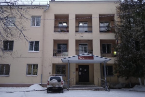 Во Владимире спасатели съехались к больнице на Каманина из-за сработки сигнализации