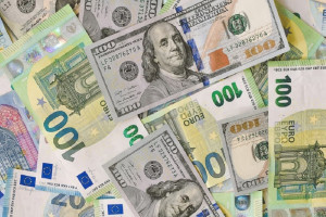 Во Владимире экс-следователя МВД будут судить за растрату 50 тыс. евро и 14 тыс. долларов
