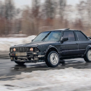 Во Владимире шестерых водителей оштрафовали за устроенный на «Жигулях» дрифт