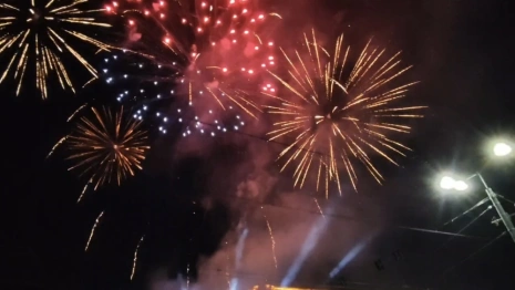 В День Победы небо над Владимиром украсил праздничный салют