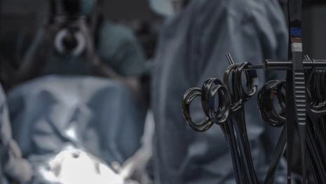 Добивающийся отправки на фронт владимирский хирург впервые высказался об отказах военкомата