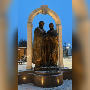 В Пермском крае открыли памятник муромским Петру и Февронии